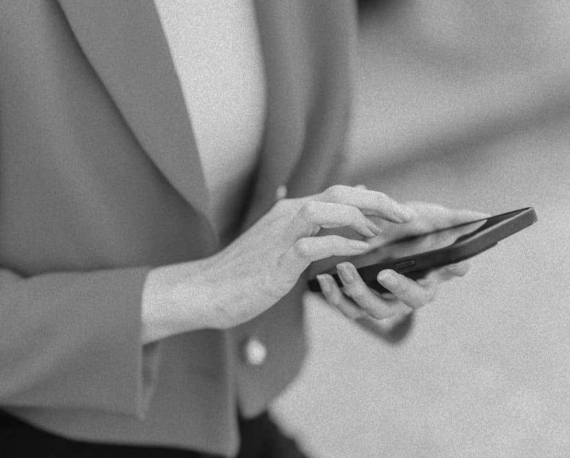 10 Ways Your Phone Can Get Damaged And How To Fix It